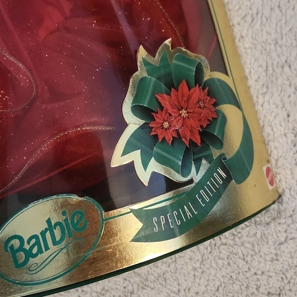 1993 MATTEL HAPPY HOLIDAYS BARBIE SPECIAL EDITION  NEW IN ORIGINAL BOX